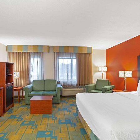 La Quinta Inn By Wyndham Auburn Worcester Extérieur photo