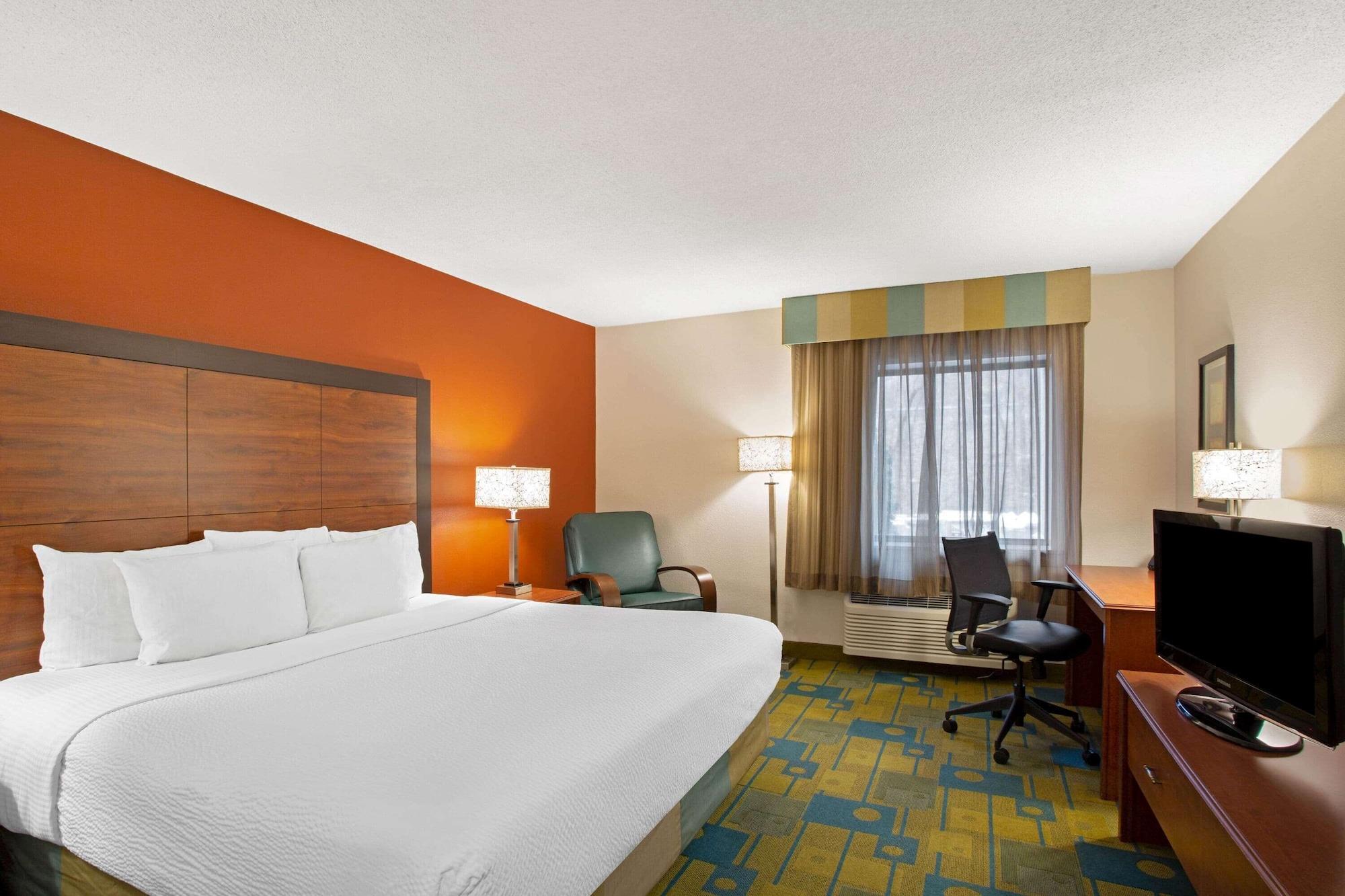 La Quinta Inn By Wyndham Auburn Worcester Extérieur photo