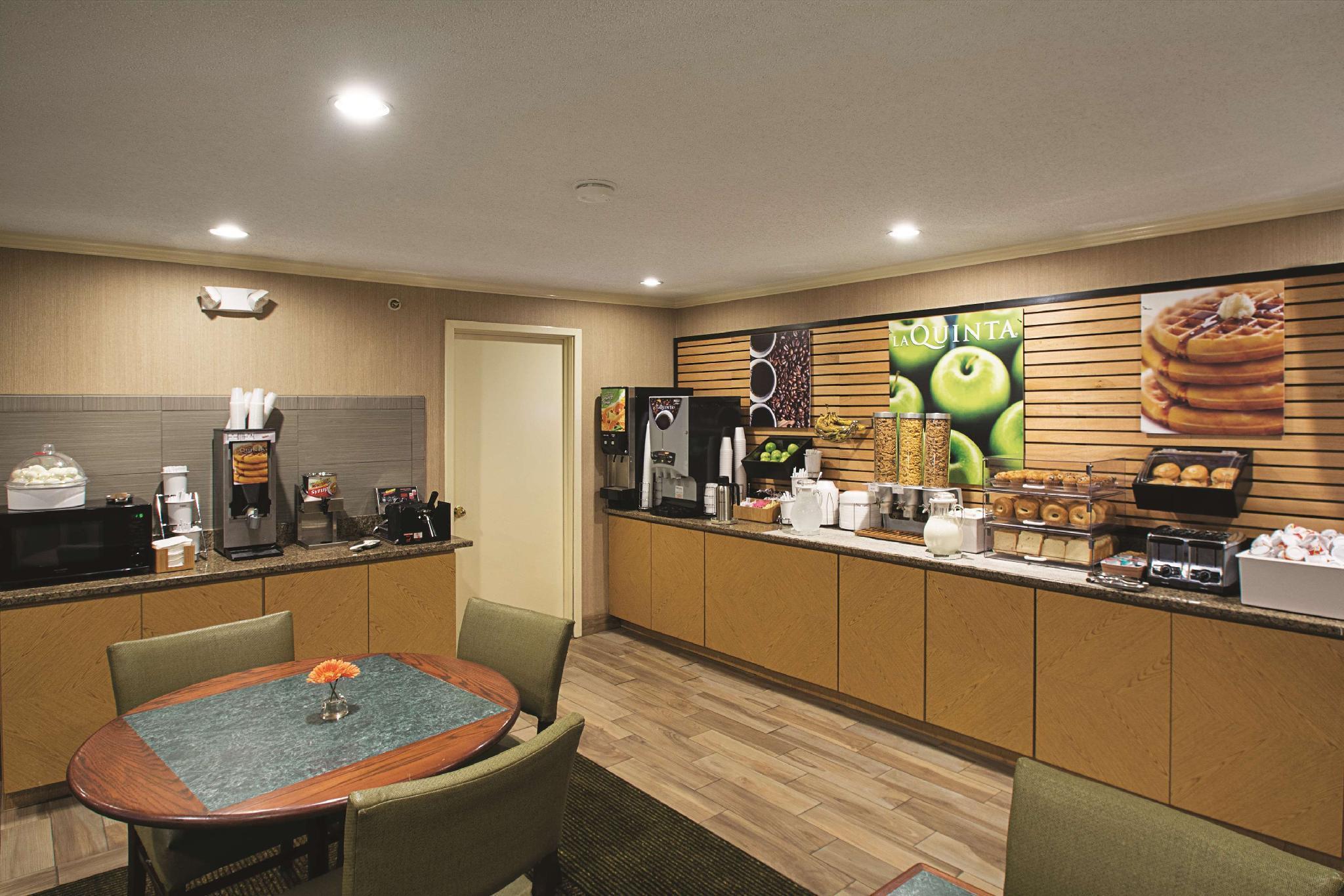 La Quinta Inn By Wyndham Auburn Worcester Extérieur photo