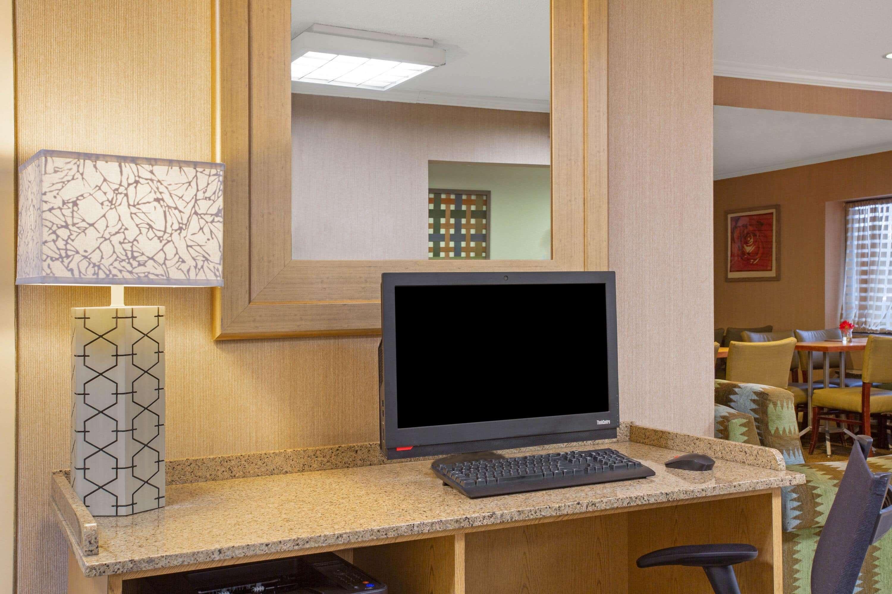 La Quinta Inn By Wyndham Auburn Worcester Extérieur photo