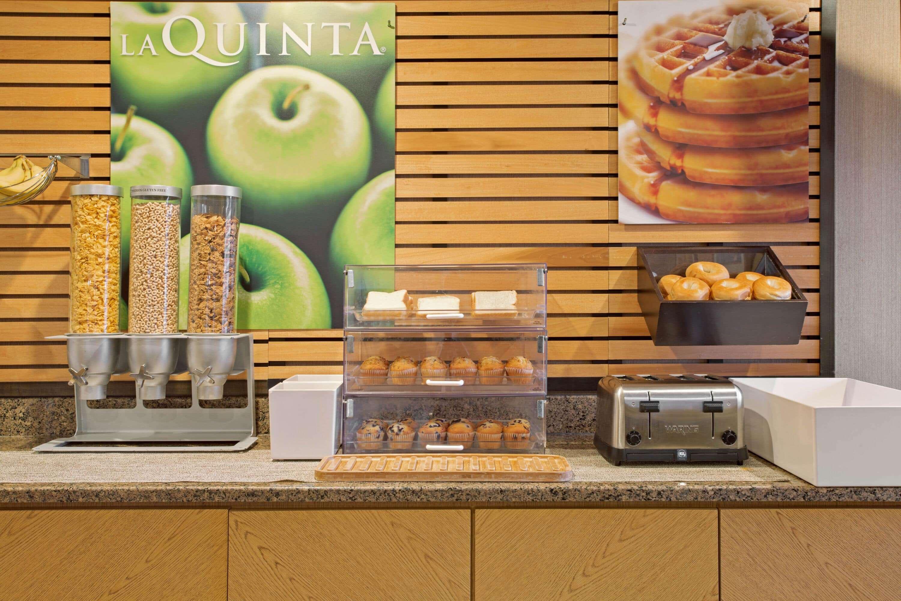 La Quinta Inn By Wyndham Auburn Worcester Extérieur photo