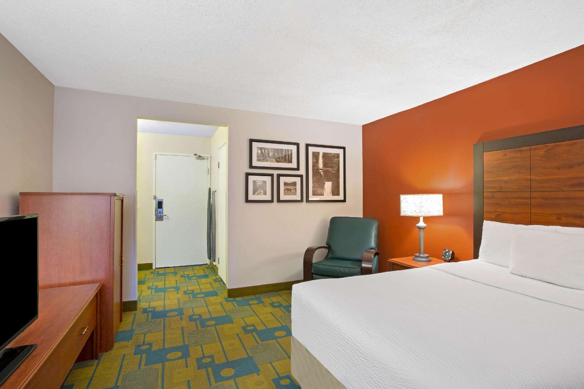 La Quinta Inn By Wyndham Auburn Worcester Extérieur photo